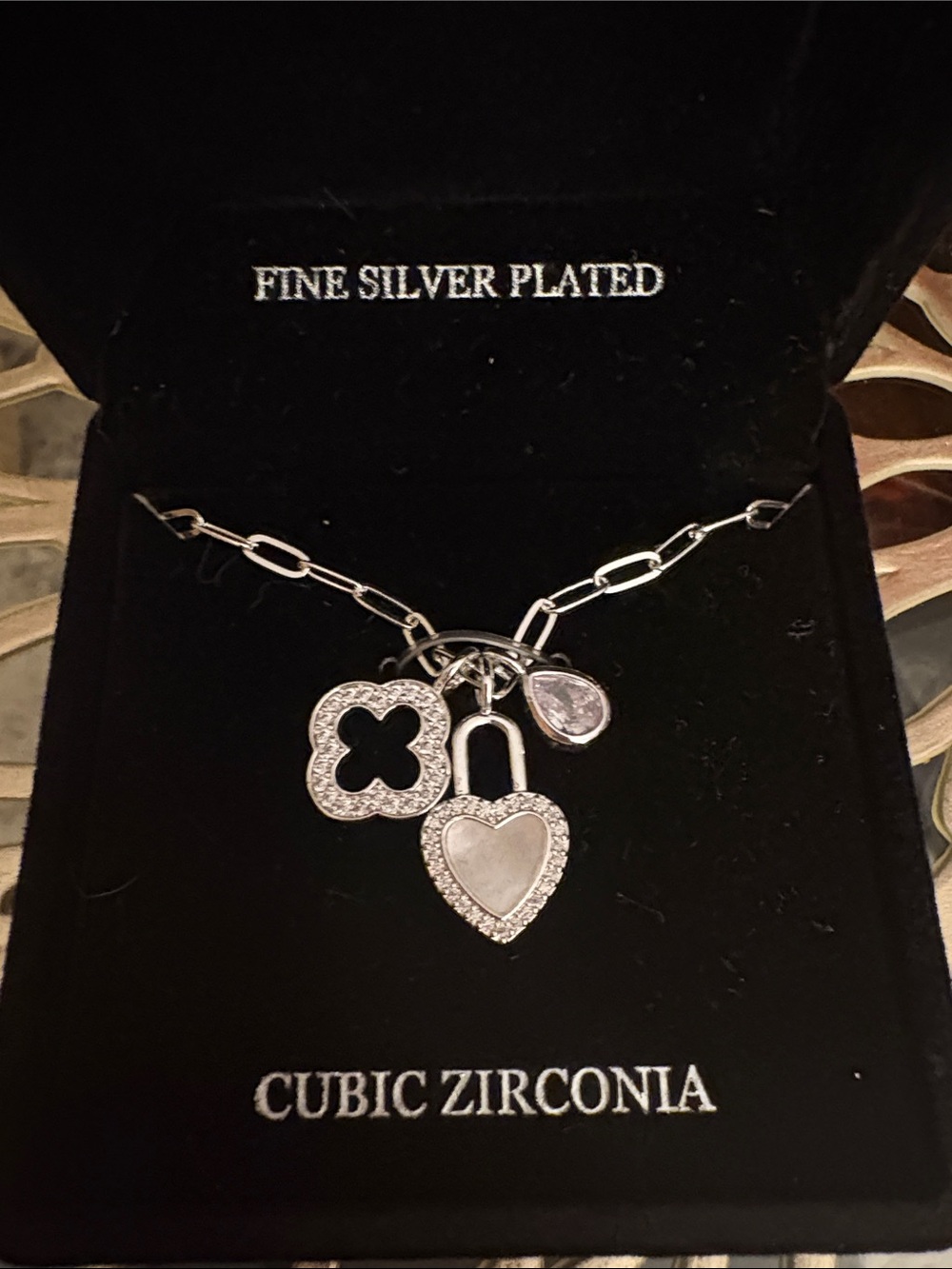 Dancraft Fine Silver Plated Necklace New in box - Picture 4 of 4